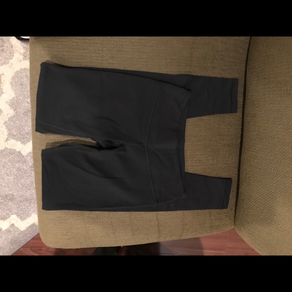 Lululemon Wonder Under Black Size 4 Leggings